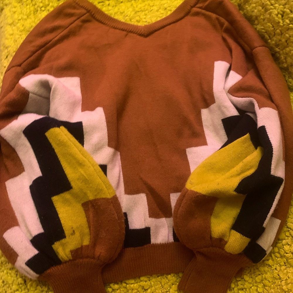 Thick and comfy Fashion Nova sweater. Size M!! 🤎